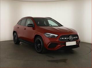 Mercedes-Benz GLA 200, AMG Line, Navigace