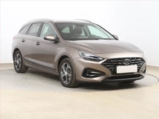 Hyundai i30 1.5 T-GDI MHEV, R, 1. MAJ