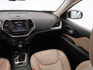 Jeep Cherokee (2017) 2.2 MultiJet, digi klima - náhled 8