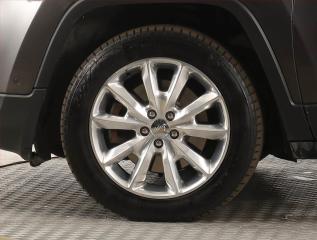 Jeep Cherokee (2017) 2.2 MultiJet, digi klima - náhled 15