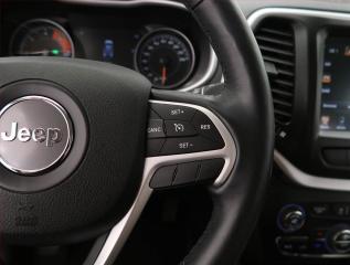 Jeep Cherokee (2017) 2.2 MultiJet, digi klima - náhled 21