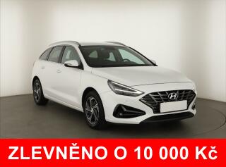 Hyundai i30 Smart 1.6 CRDi, �R,1.maj