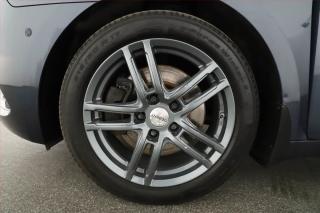 Hyundai i40 (2017) 1.7 CRDi, Automat, Kůže, Navi - náhled 12