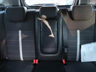 Ford Kuga (2008) Titanium 2.0 TDCi, 4X4 - náhled 10