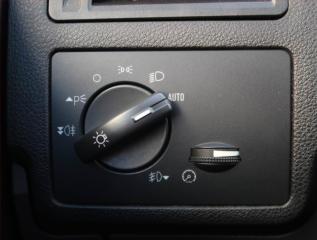 Ford Kuga (2008) Titanium 2.0 TDCi, 4X4 - náhled 16