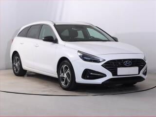 Hyundai i30 1.5 DPI, Serv.kniha, Tempomat
