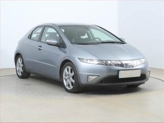 Honda Civic 1.8 i, �R,1.maj, Serv.kniha