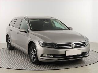 Volkswagen Passat Comfortline 2.0 TDI, Navi