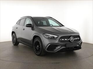 Mercedes-Benz GLA 200 d, AMG Line, Navigace