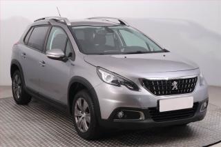 Peugeot 2008 1.2 PureTech, Navi, Tempomat
