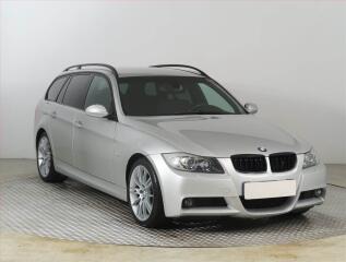 BMW 320 i, Xenony, Park.�senzory