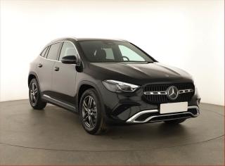 Mercedes-Benz GLA 200, Progresive, Navigace