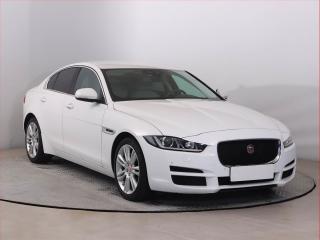 Jaguar XE 20d, Automat, Ke, Navi