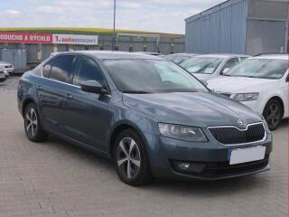 �koda Octavia Ambition 1.6 TDI, Xenony