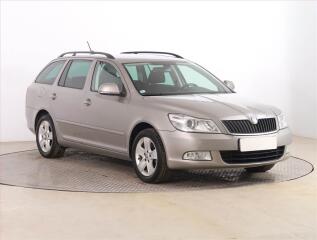 �koda Octavia 1.6 TDI, Serv.kniha, Navi