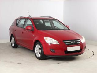 Kia Ceed 1.4 CVVT, Serv.kniha, po STK