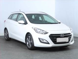 Hyundai i30 Comfort 1.6 CRDi, Serv.kniha