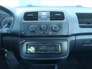 Škoda Fabia (2009) 1.2 12V, Vyhř. sedaček - náhled 12