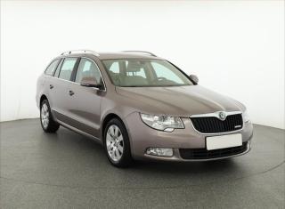 koda Superb 1.6 TDI, Serv.kniha, Navi