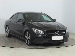 Mercedes-Benz CLA Urban 180, full LED, 1/2 ke