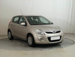 Hyundai i20 1.2, Serv.kniha, Park.senzory