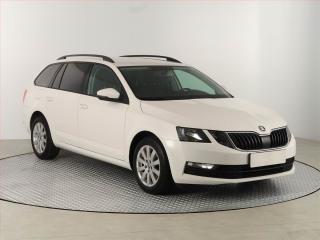 koda Octavia 1.6 TDI, Serv.kniha, Tempomat