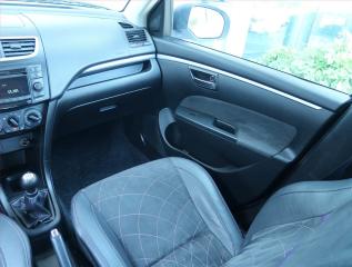 Suzuki Swift (2015) 1.2, Serv.kniha, Tempomat - náhled 8