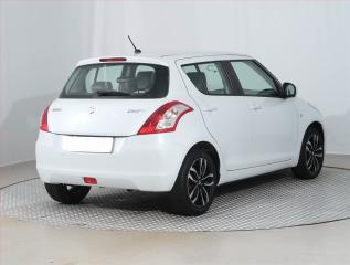 Suzuki Swift (2015) 1.2, Serv.kniha, Tempomat - náhled 5