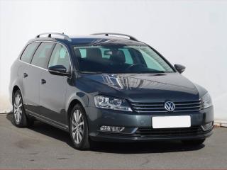 Volkswagen Passat 1.6 TDI, Serv.kniha, Navi