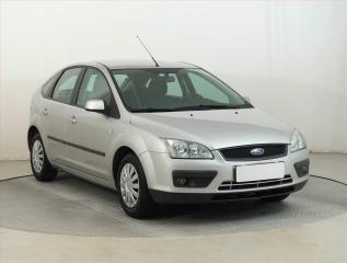 Ford Focus 1.6 16V, nová STK, rezervace