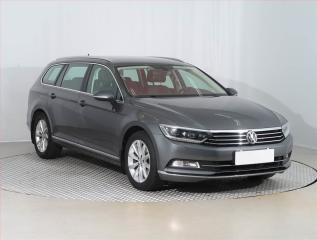 Volkswagen Passat Highline 2.0 TDI, Serv.kniha