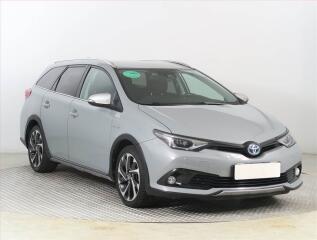 Toyota Auris Hybrid