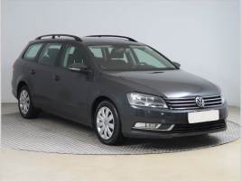 Volkswagen Passat 2.0 TDI, Serv.kniha, Navi