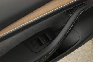 Tesla Model 3 (2021) Long Range 4WD 82kWh, SoH 85% - náhled 21