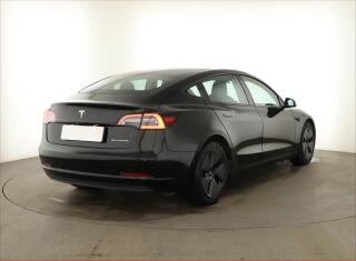 Tesla Model 3 (2021) Long Range 4WD 82kWh, SoH 85% - náhled 5