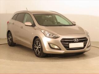 Hyundai i30 1.6 MPI, Serv.kniha, Tempomat