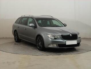 �koda Superb Ambition 1.6 TDI, Navi, Xenony