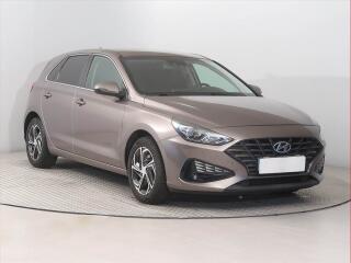Hyundai i30 1.5 DPI, Serv.kniha, Navi
