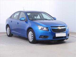 Chevrolet Cruze 1.6 i 16V, R,2.maj, po STK