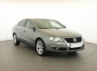 Volkswagen Passat 1.4 TSI, Xenony, Tempomat