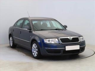 koda Superb Business 2.0 TDI, Xenony