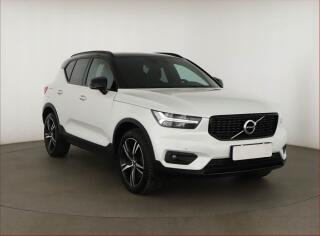 Volvo XC40 R-Design T5 Recharge