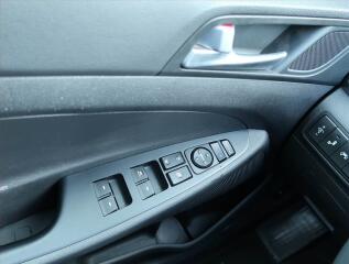 BMW Řada 3 (2014) 320 d, Automat, Serv.kniha - náhled 14