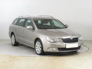 �koda Superb Ambition 2.0 TDI, Navi