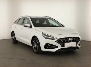 Hyundai i30 Family Smart 1.5 T-GDI MHEV