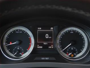 Škoda Rapid (2015) Spaceback 1.4 TSI, Automat - náhled 11