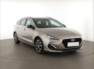 Hyundai i30 1.6 CRDi, R,1.maj, Navi