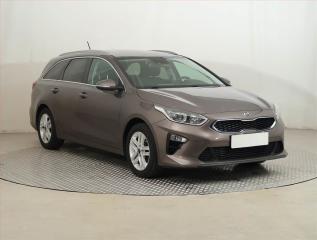 Kia Ceed 1.4 T-GDI, Serv.kniha