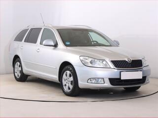 �koda Octavia 1.6 TDI, Serv.kniha, Navi