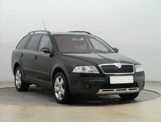 koda Octavia Scout 2.0, 4X4, Serv.kniha